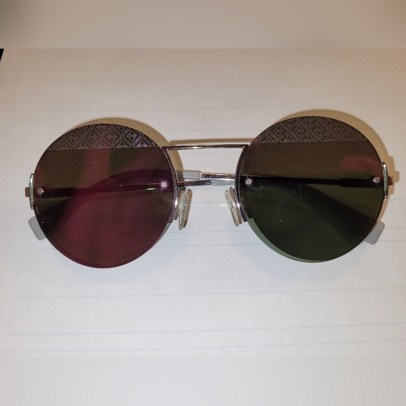 Fendi Womens sunglasses - Picture 2 of 5